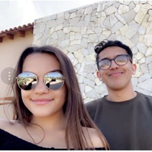 Meet your Posher, Jacqueline